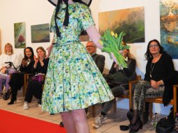 Fashion Show in der Contemplor Galerie Wien am 14. 03. 2024